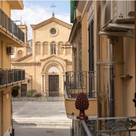 Franco Il Conte Hotel Bagheria Bagian luar foto