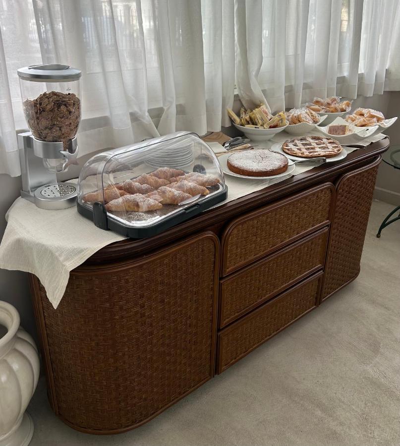 Franco Il Conte Hotel Bagheria Bagian luar foto